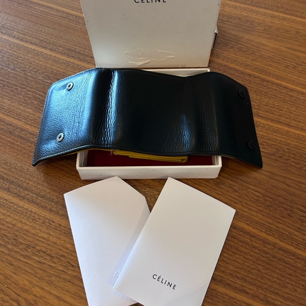 Celine Black and Yellow Leather Wallet - Picture 6 of 7